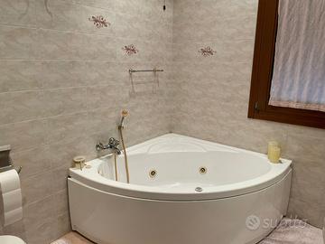 Vasca idromassaggio Ferroli