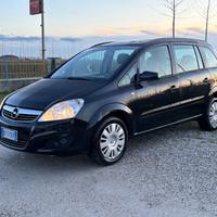 Opel Zafira 1.6 16V VVT Cosmo