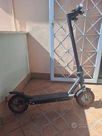 Monopattino elettrico Vivi Bike