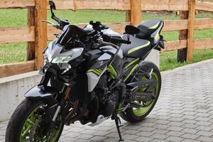 Kawasaki Z900 125 CV – 2021 – 20.500 km – EXTRAS