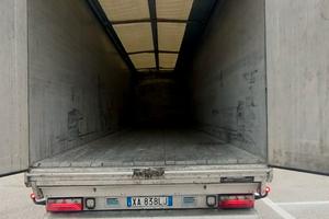 Semirimorchio Piano Mobile Walking Floor KNAPEN