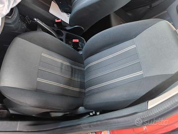 FORD FIESTA COPPIA SEDILI ANTERIORI