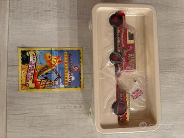 Corgi 1:43 - Land Rover and Trailer Fairground