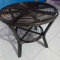 tavolino rotondo in vimini