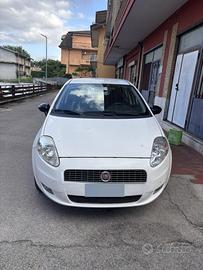 GRANDE PUNTO 1.4 benzina METANO 200.00km