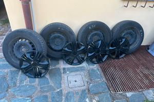 Cerchi con pneumatici invernali clio 185/65 r 15