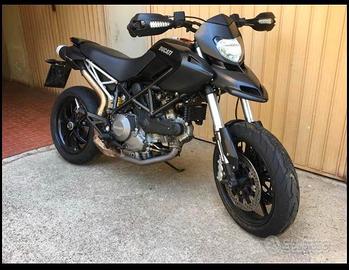 DUCATI 796 Hypermotard