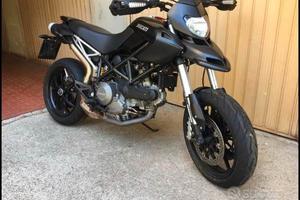 DUCATI 796 Hypermotard