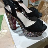 scarpe in velluto nero 