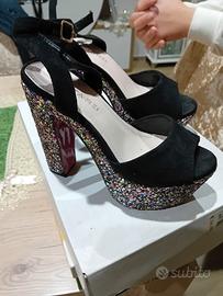 scarpe in velluto nero 