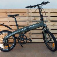 Bicicletta elettrica pieghevole