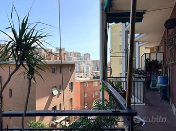 4 LOCALI A GENOVA