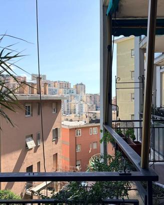 4 LOCALI A GENOVA