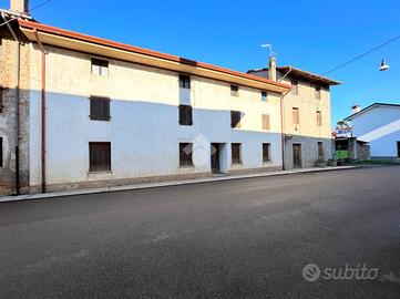 CASA DI CORTE A CODROIPO