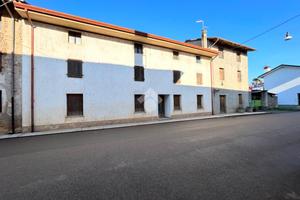 CASA DI CORTE A CODROIPO