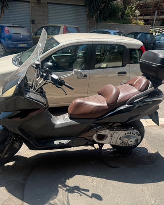 HONDA SILVER WING 400