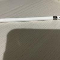 Apple pencil usb c, carica si connette NON SCRIVE