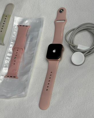 Apple Watch SE 1° Gen 2021 Rosa 40 mm +2 Cinturini
