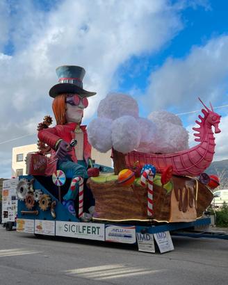 Carro di Carnevale "Willy Wonka"