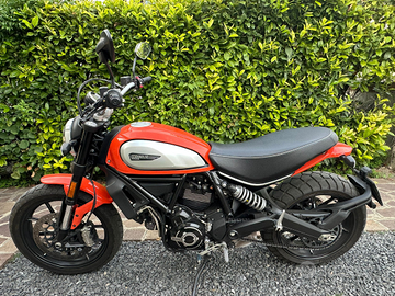 Ducati Scrambler Icon 800