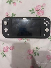 Lotto Nintento switch Lite grigia + 4 giochi Top