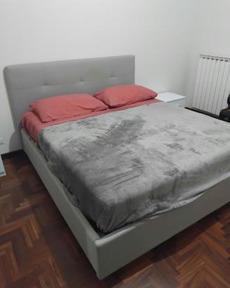 Letto matrimoniale con contenitore