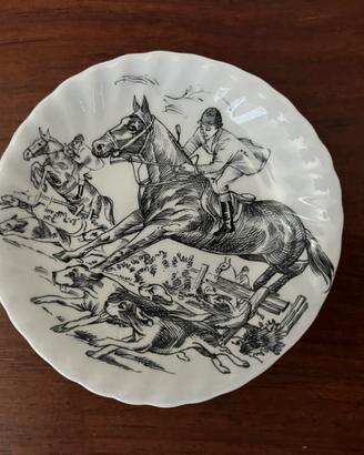 Piattino porcellana a motivo equestre vintage