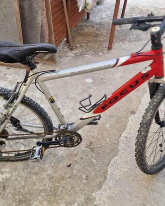bicicletta da uomo usata