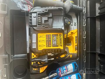 trapano a percussione batteria 