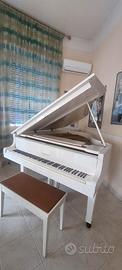 pianoforte  Yamaha mezza coda bianco 