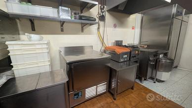 Arredamento pizzeria-ristorante