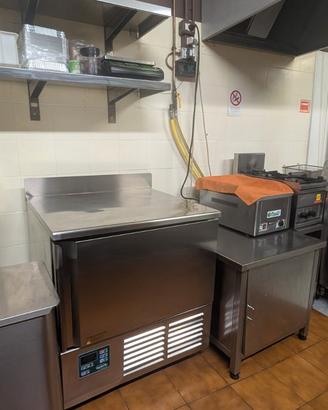 Arredamento pizzeria-ristorante