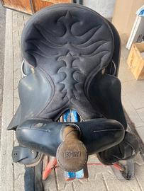 sella inglese e western