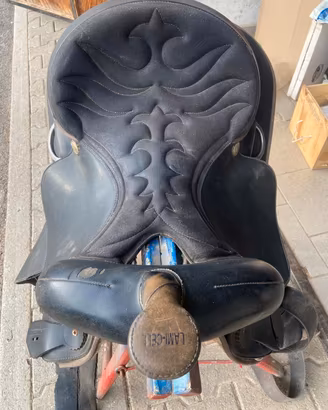 sella inglese e western