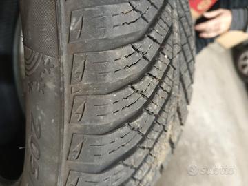 Gomme invernali  205/60 R 16 92h