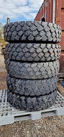 Gomme 9.00 r16 o 255/100r16 per vm90