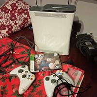 Xbox 360 + 2 controller + 2 giochi