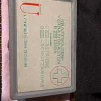 Casaetta pronto soccorso vintage