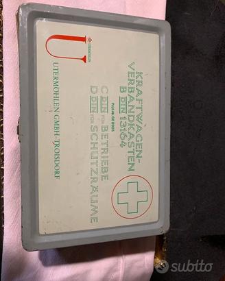 Casaetta pronto soccorso vintage