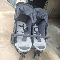 Passeggino gemellare