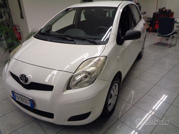 Toyota Yaris 1.0 5 porte Sol