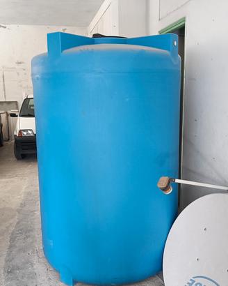 Autoclave 2100 litri in Polietilene NUOVO.