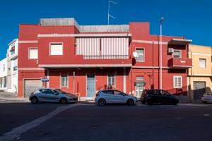 Pirri - Trivano con Cortile e 2 Locali a Monreale