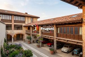 RUSTICO CON CORTE PRIVATA IDEALE PER OPERAZIONE IM