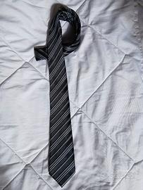 Cravatta uomo colore nero a righe
