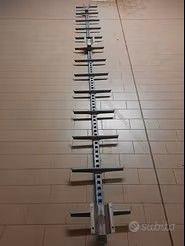 SCALA PROFESSIONALE ZINGATA PER TRALICCI O PALI