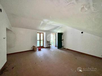 2 LOCALI A COASSOLO TORINESE