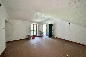 2 LOCALI A COASSOLO TORINESE