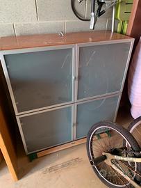 Pensile in legno e vetro satinato