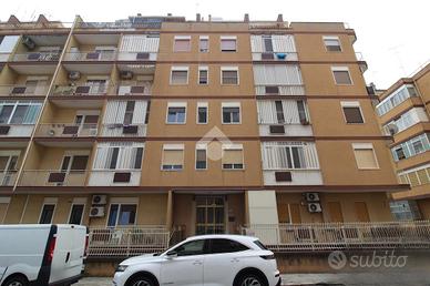 4 LOCALI A BRINDISI